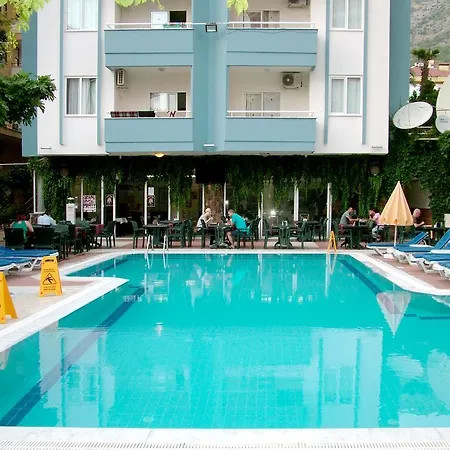 מלון דירות Fun Point אלאניה