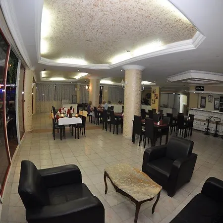 מלון דירות Fun Point אלאניה